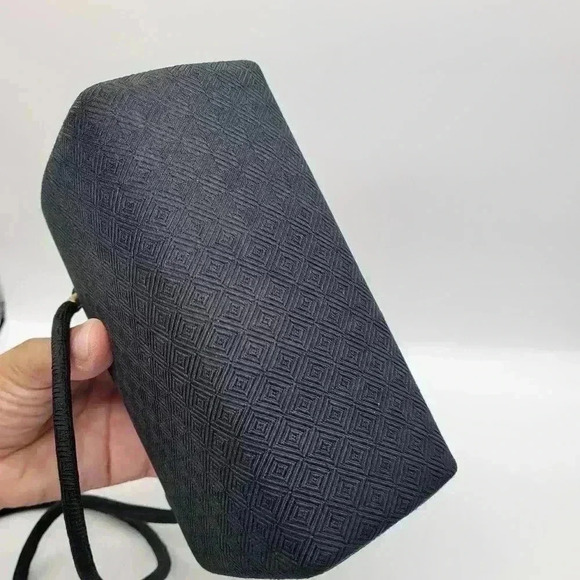 Vintage Crossbody Jim Thompson Silk Purse Black & Gold - Picture 9 of 16